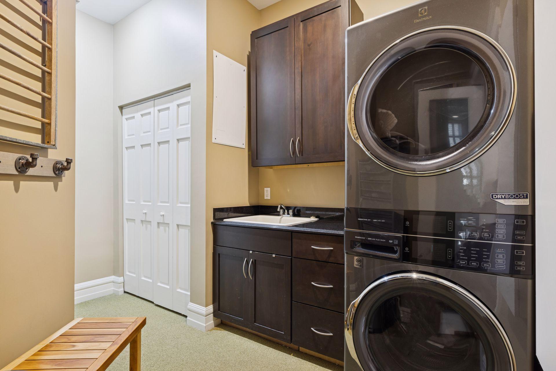 672 Summit Avenue Unit: 102