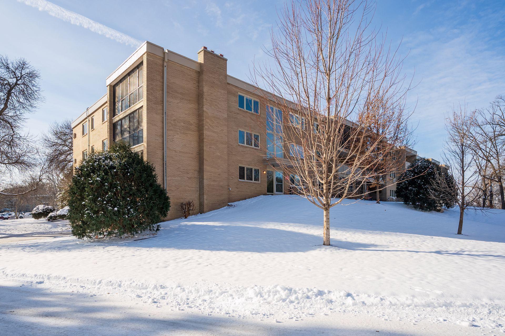 4360 Brookside Court Unit: 310