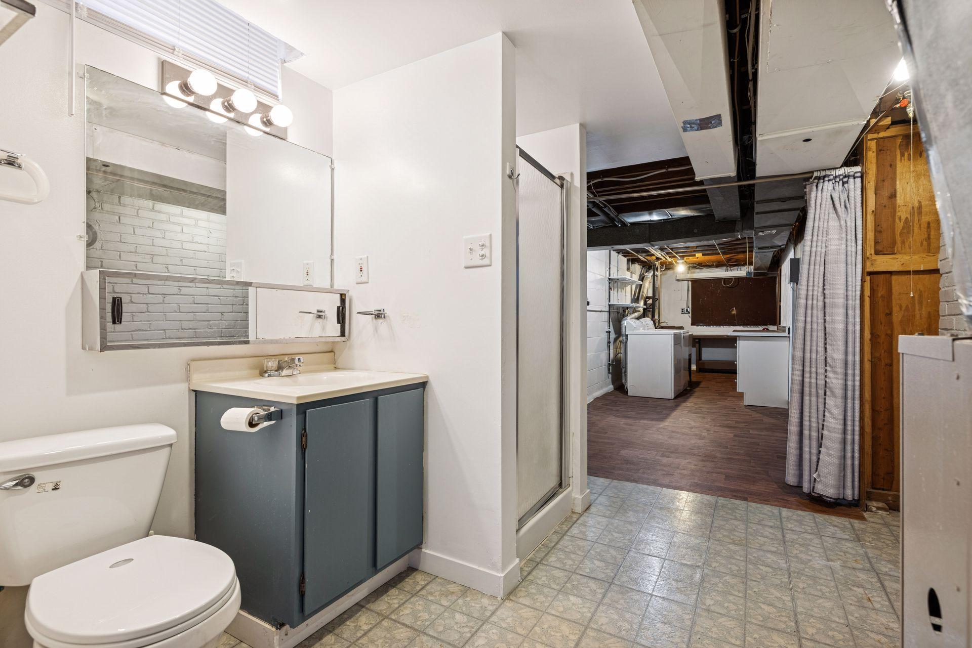 1947 Yorkshire Court