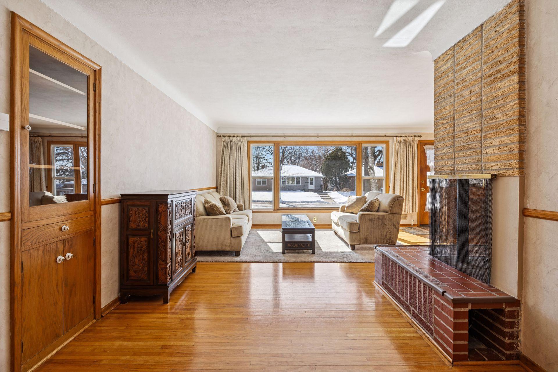 1947 Yorkshire Court