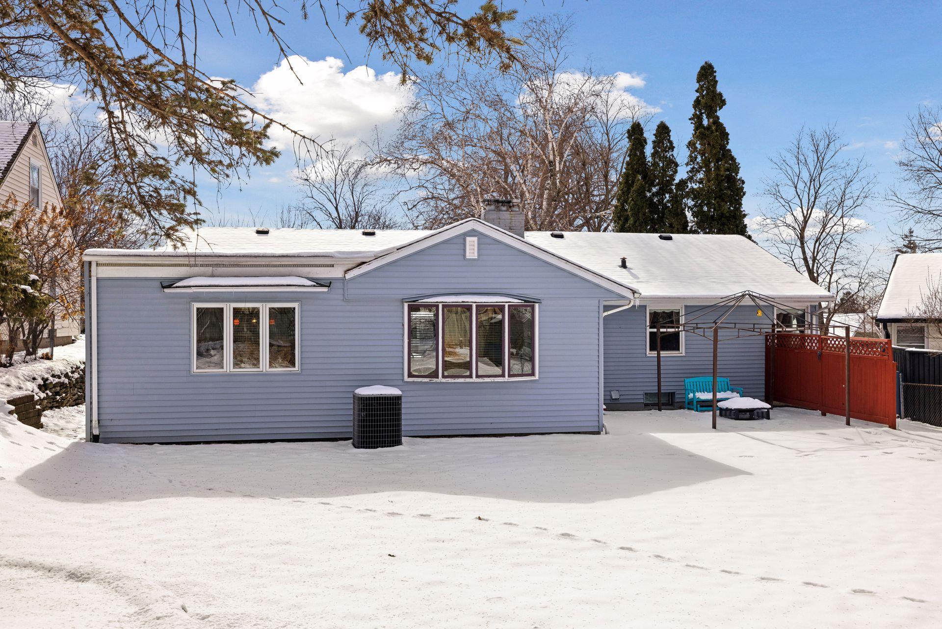 1947 Yorkshire Court