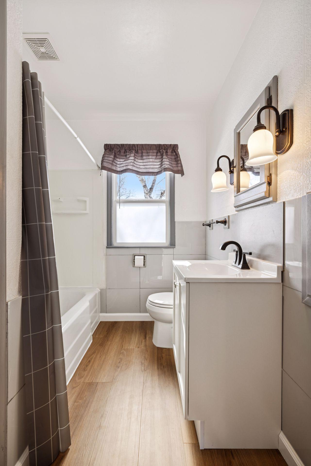 1947 Yorkshire Court