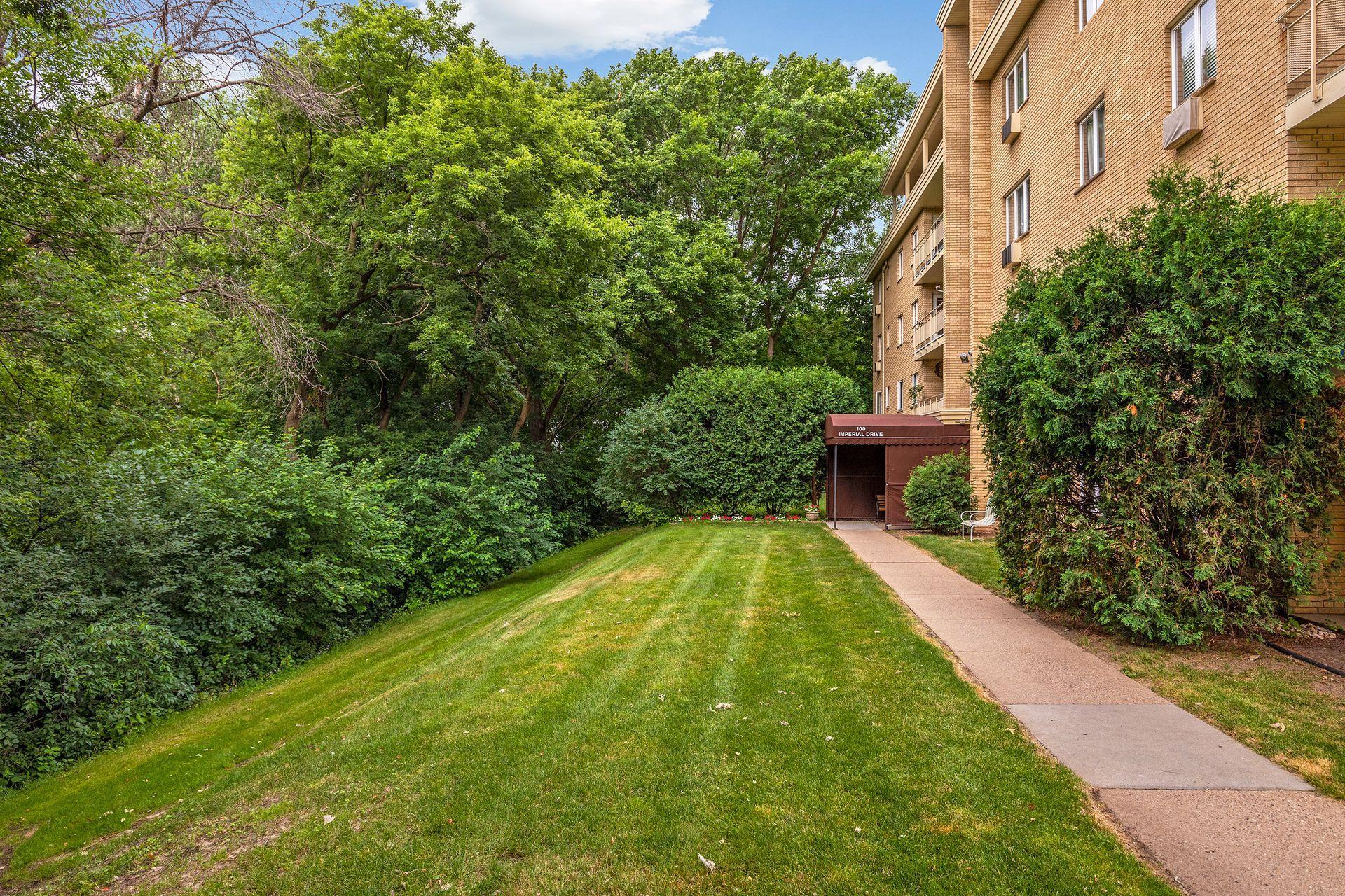 100 Imperial Drive W Unit: 404