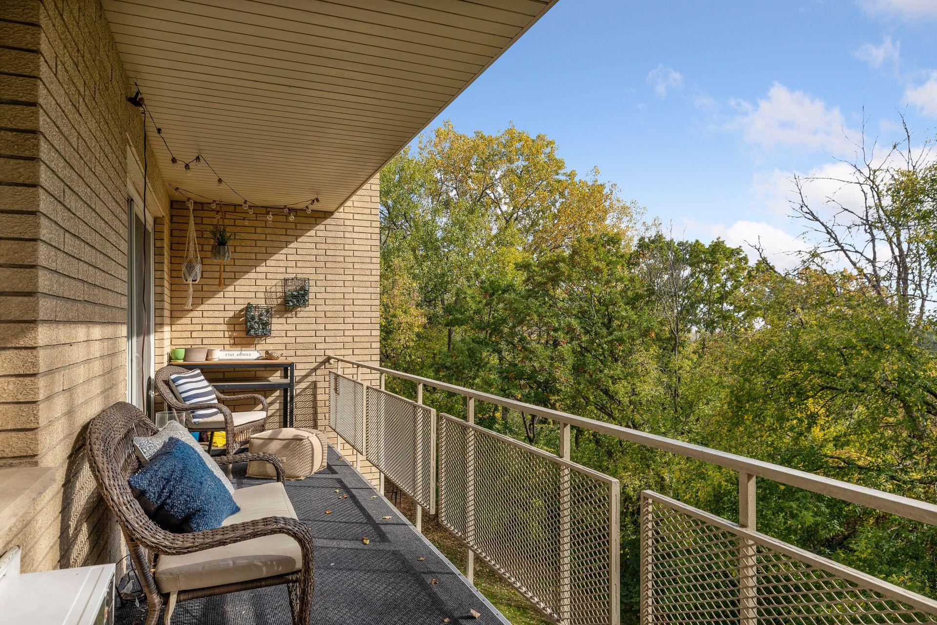 100 Imperial Drive W Unit: 404