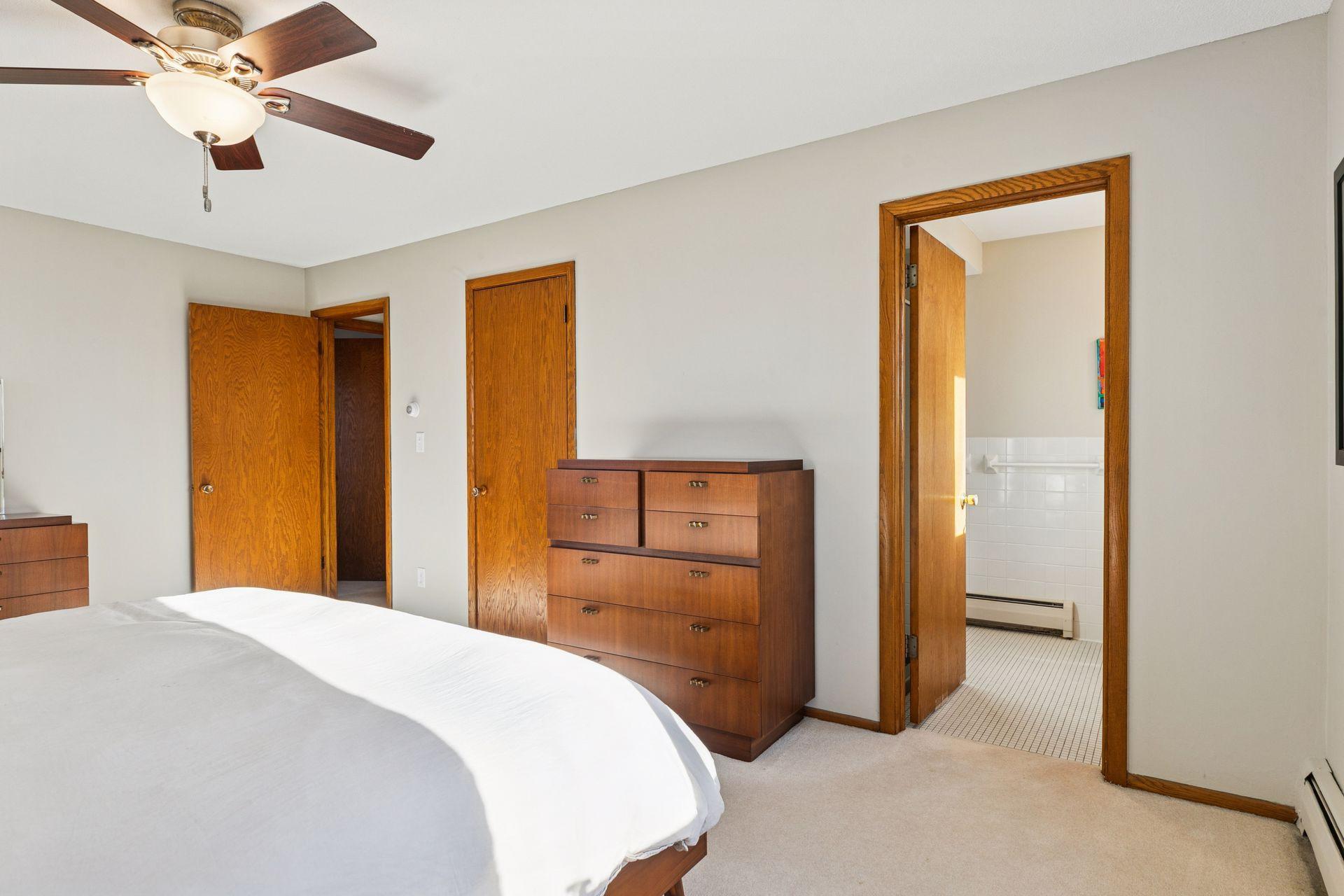 100 Imperial Drive W Unit: 404