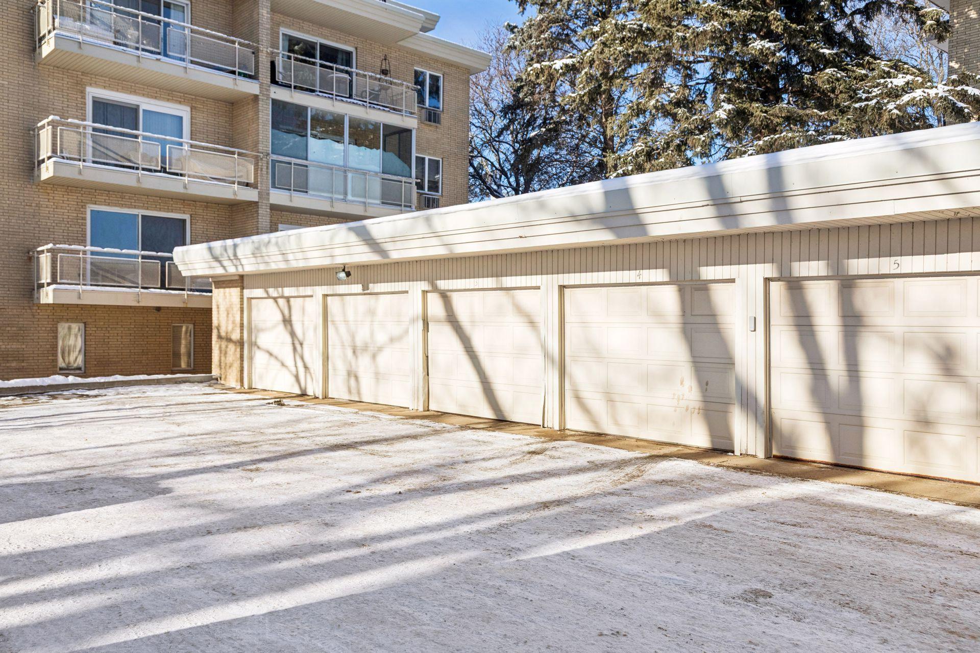 100 Imperial Drive W Unit: 404