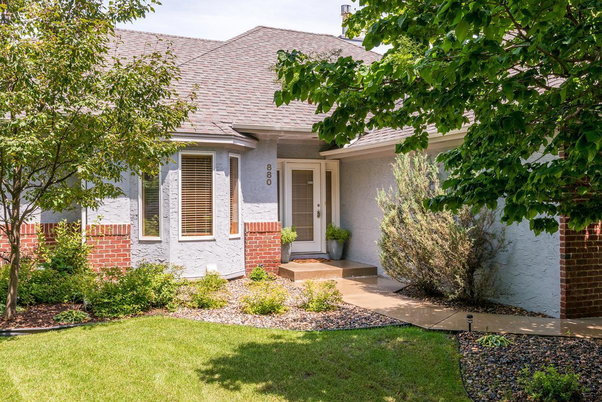 880 Vineland Court