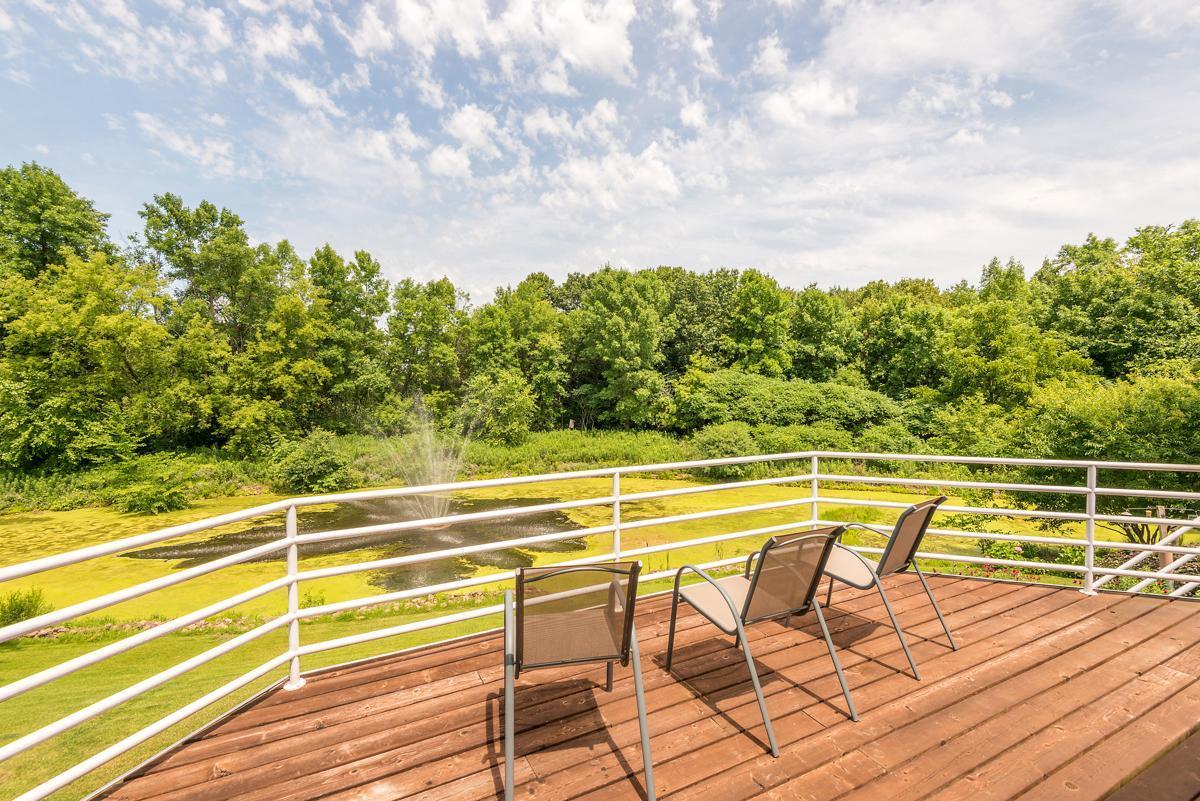 880 Vineland Court