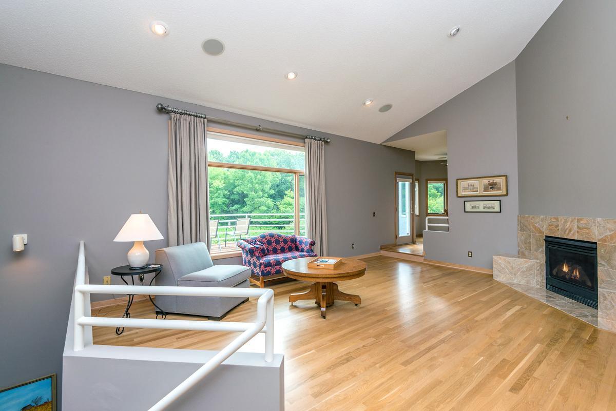 880 Vineland Court