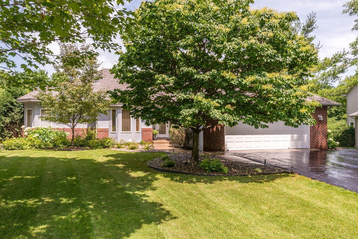 880 Vineland Court