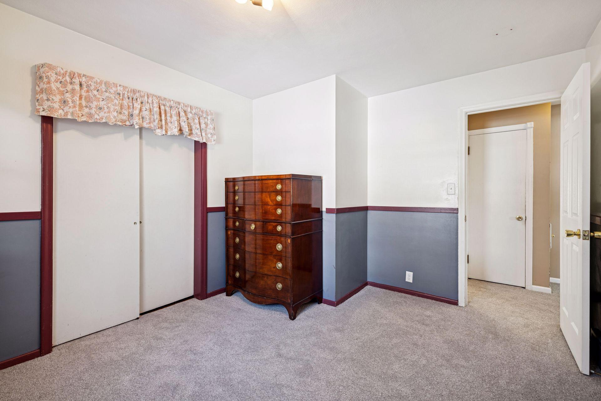 1947 Yorkshire Court