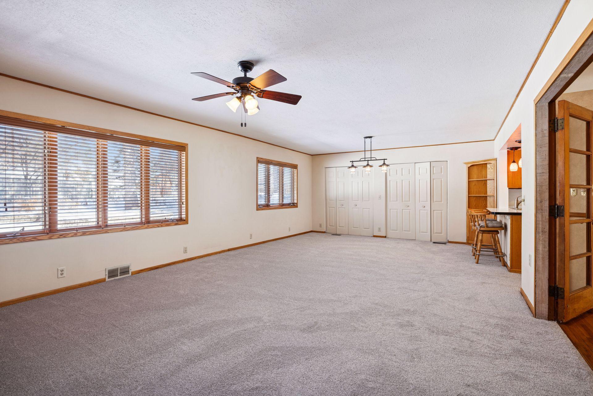 1947 Yorkshire Court