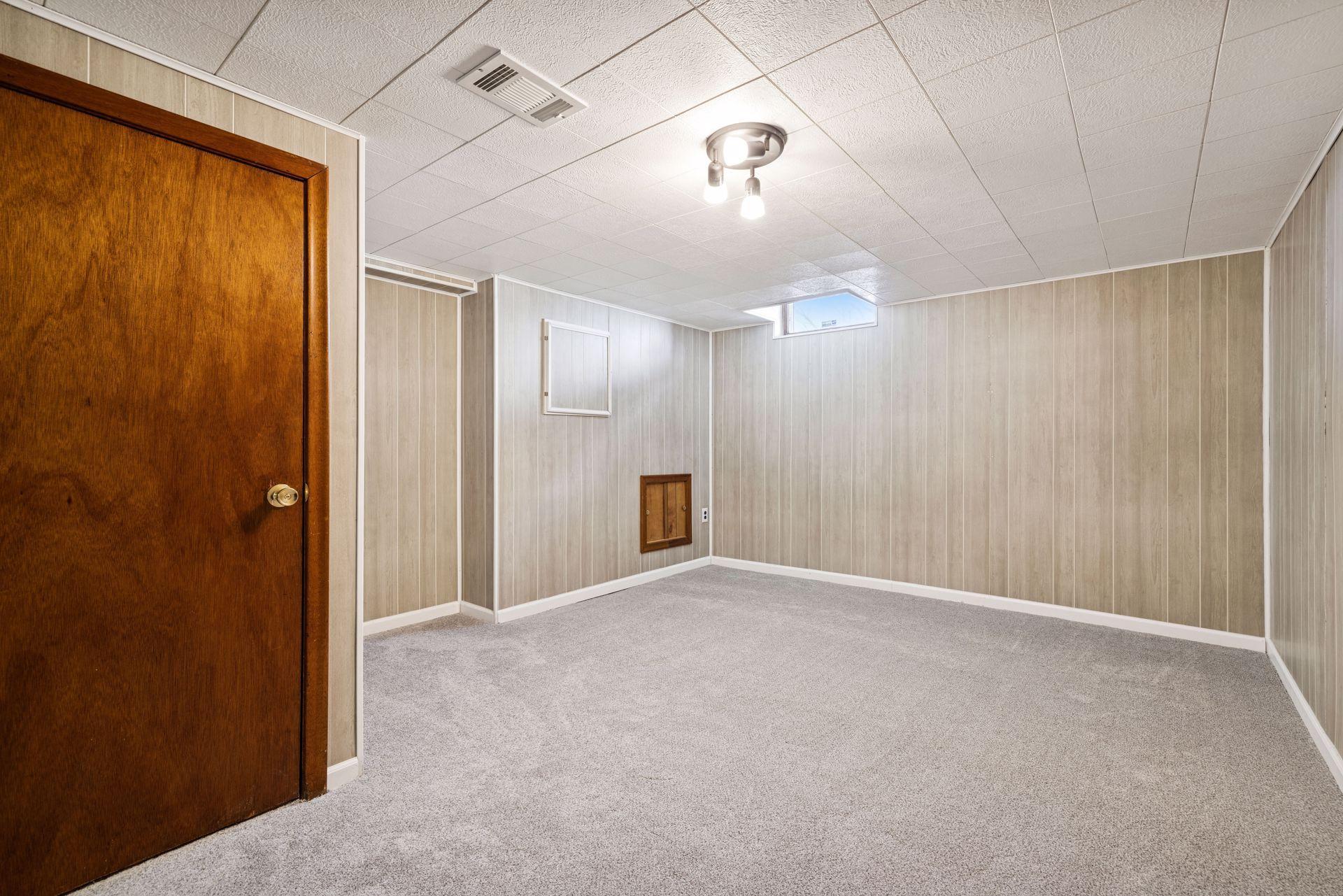 1947 Yorkshire Court