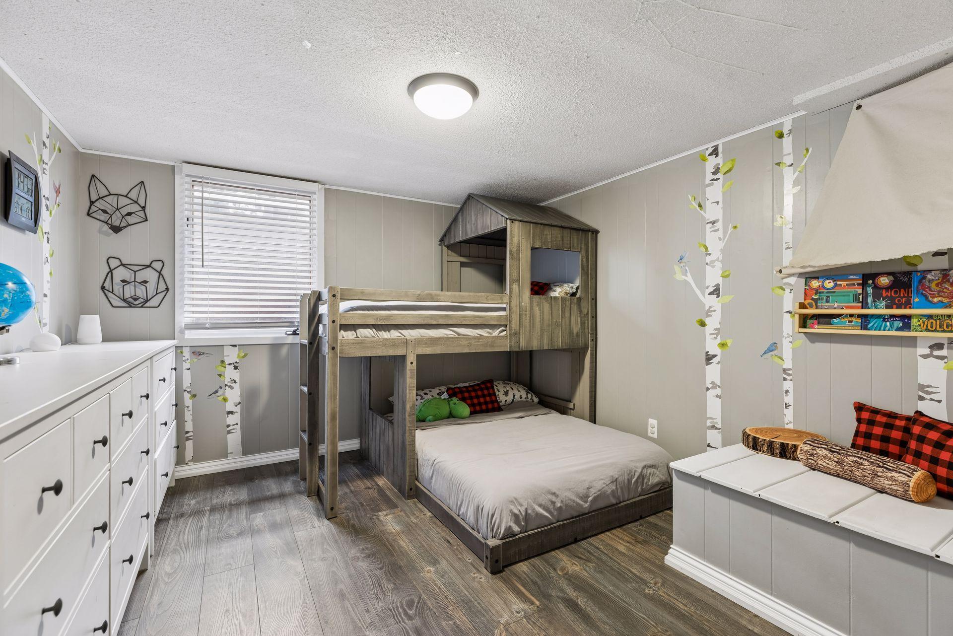 1963 Yorkshire Court