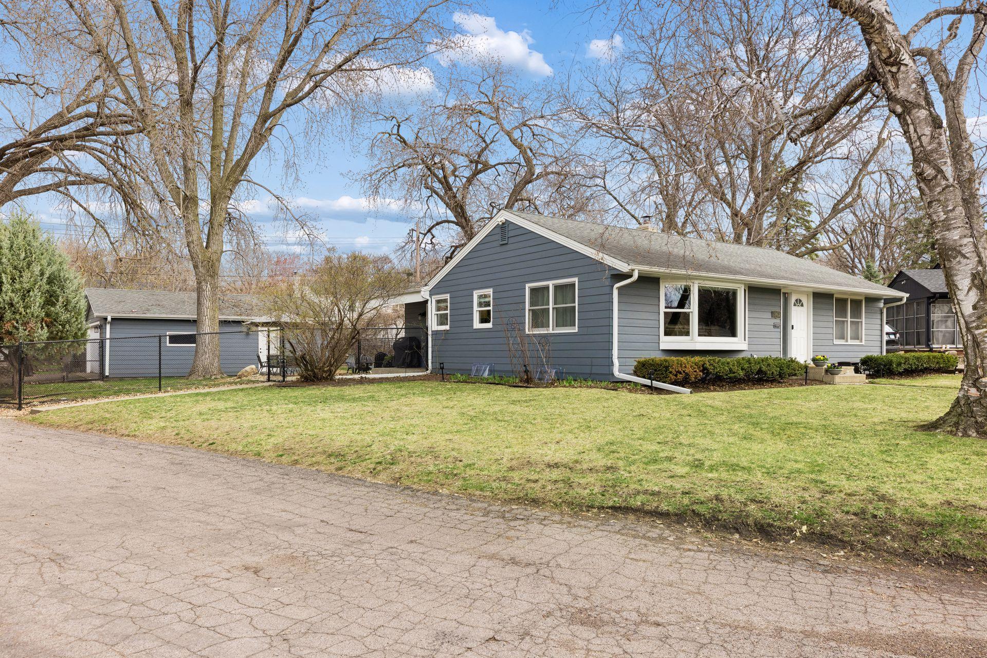 1963 Yorkshire Court