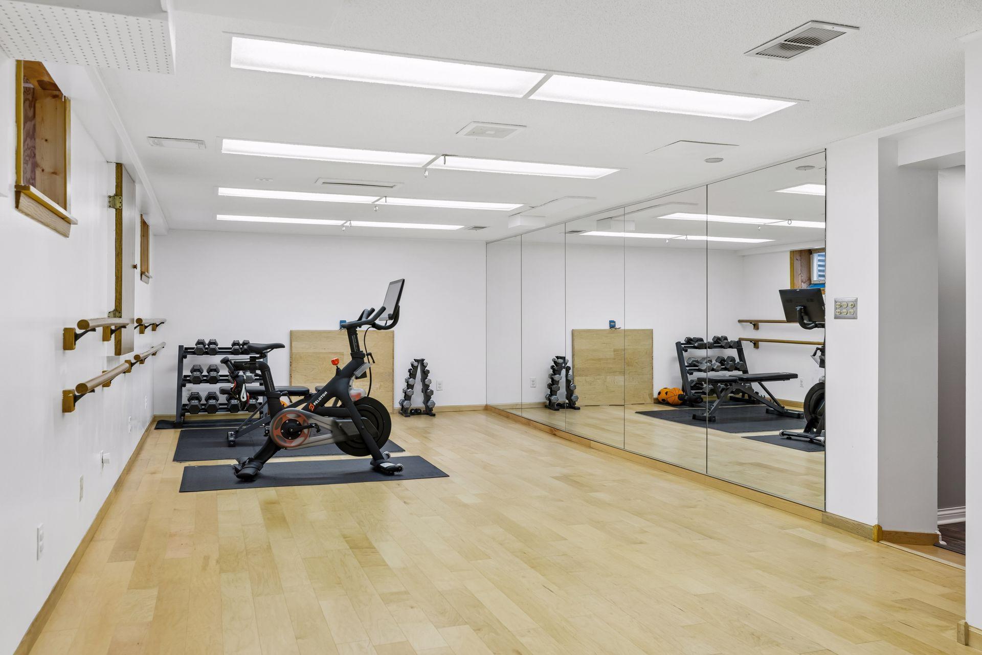 1963 Yorkshire Court