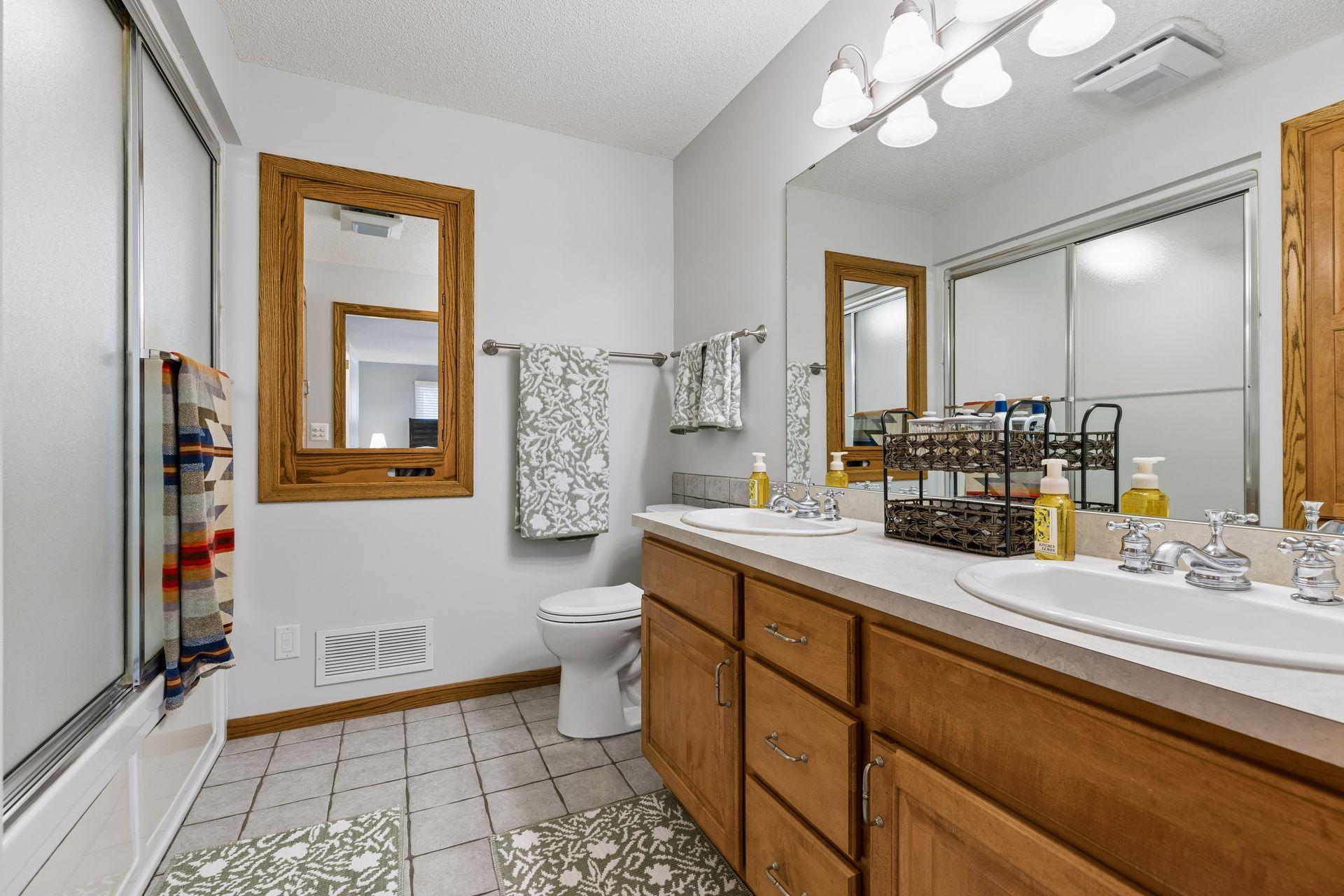 1963 Yorkshire Court