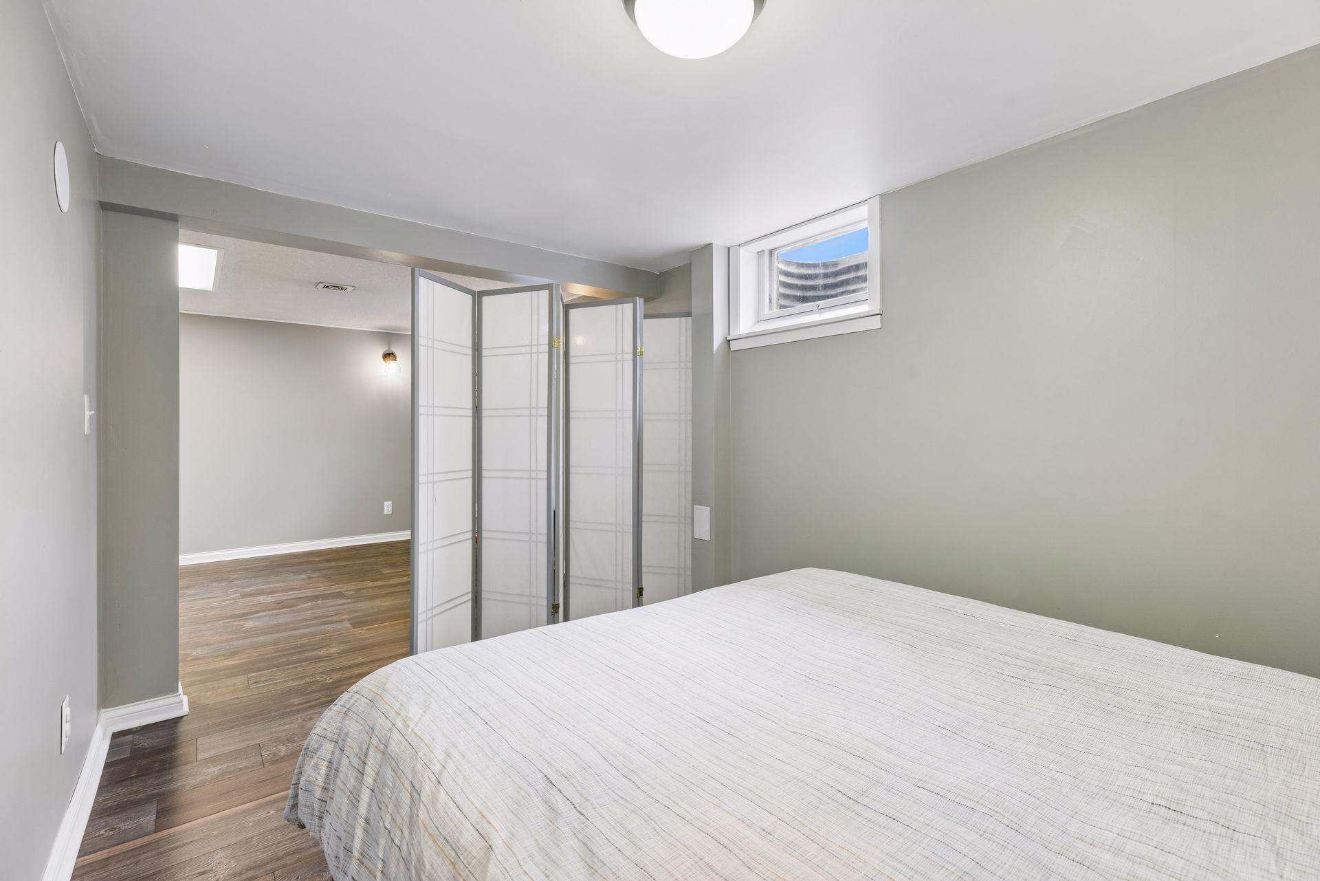 1963 Yorkshire Court