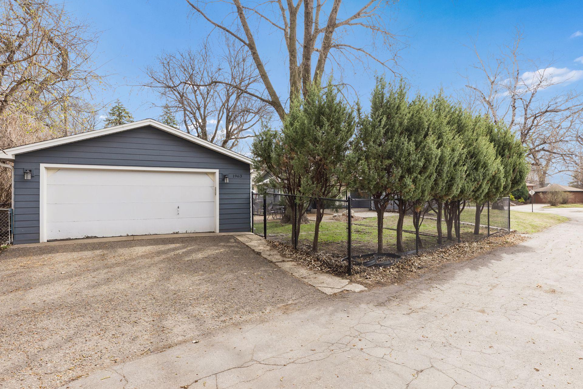 1963 Yorkshire Court