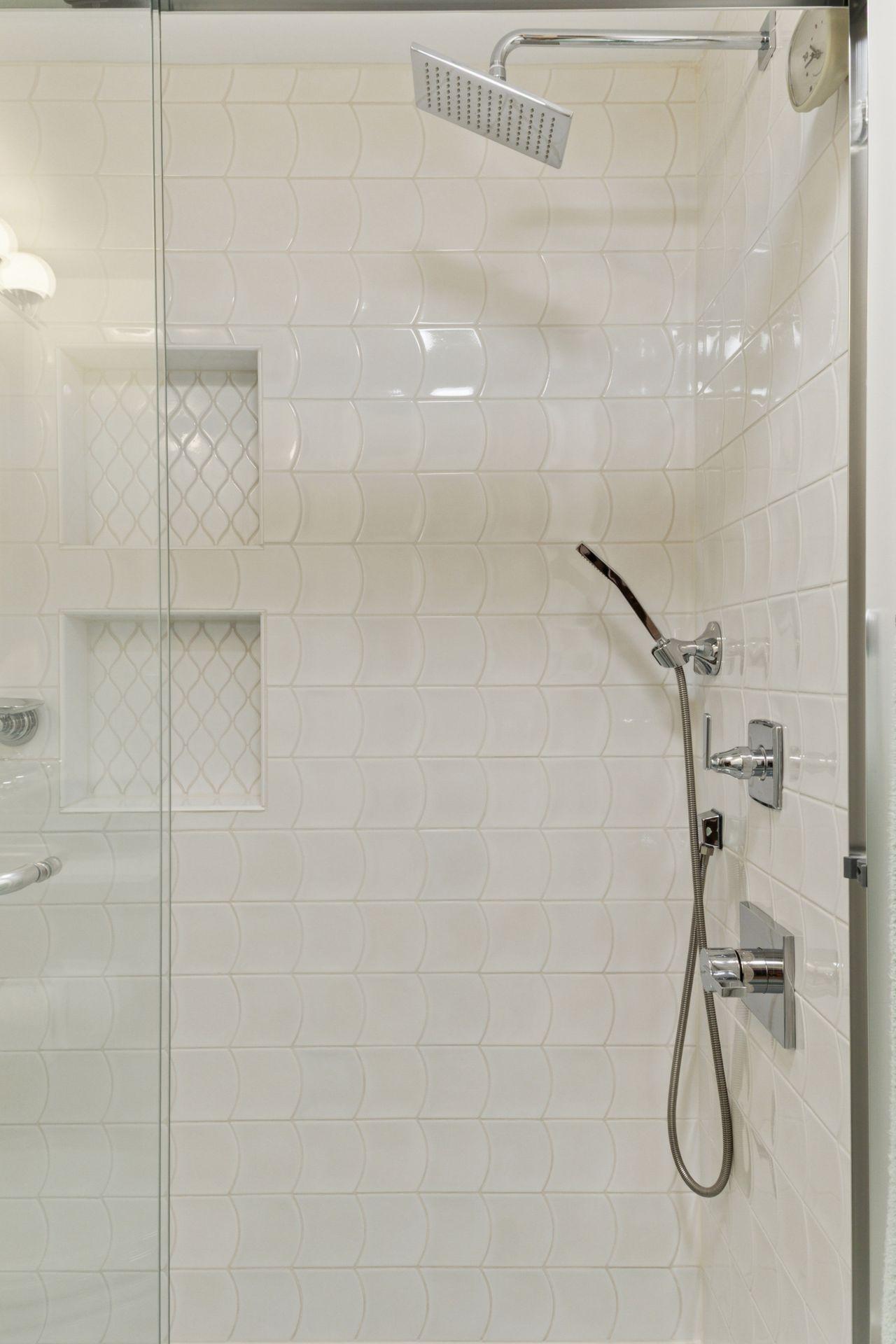 1846 Saunders Avenue