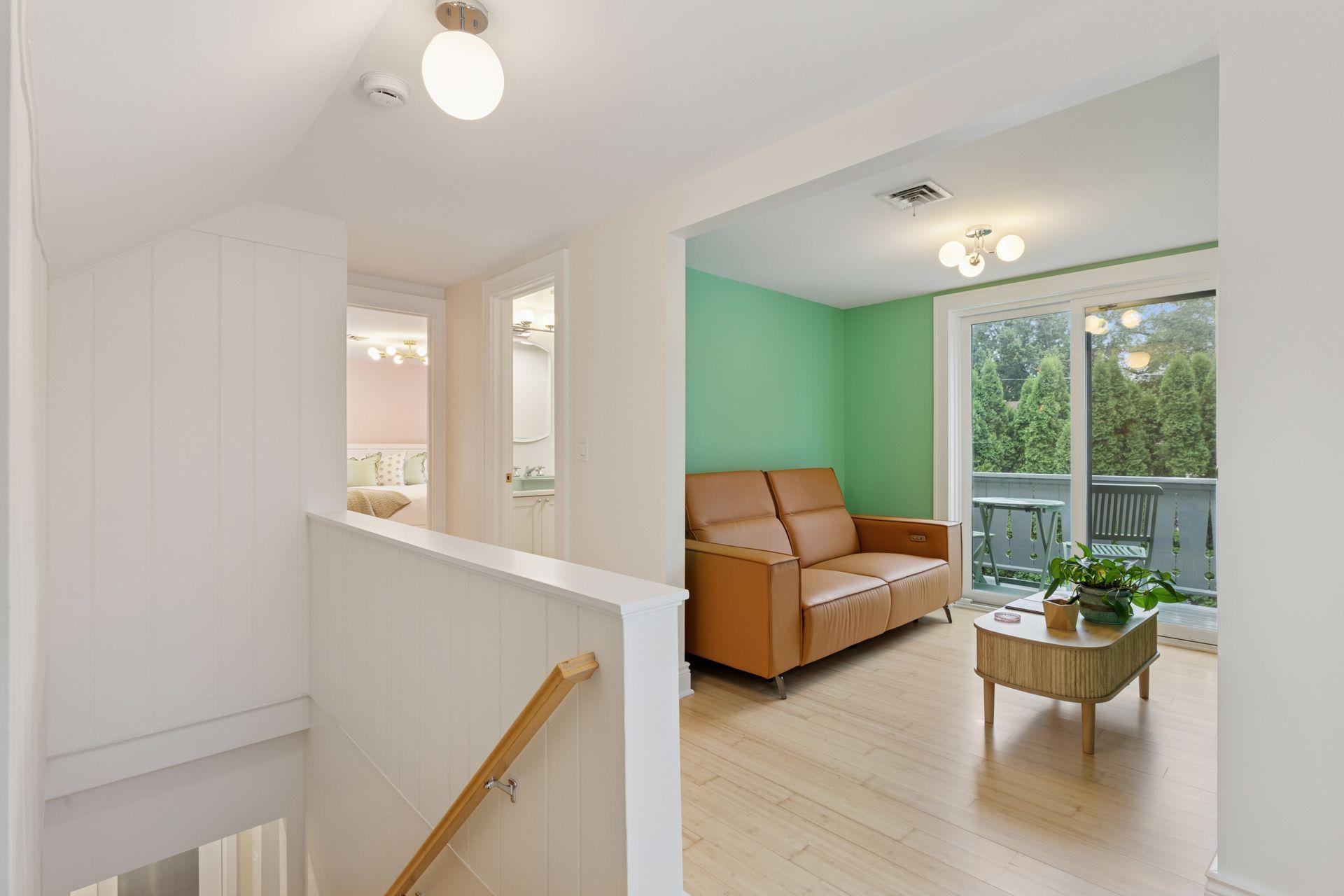 1846 Saunders Avenue