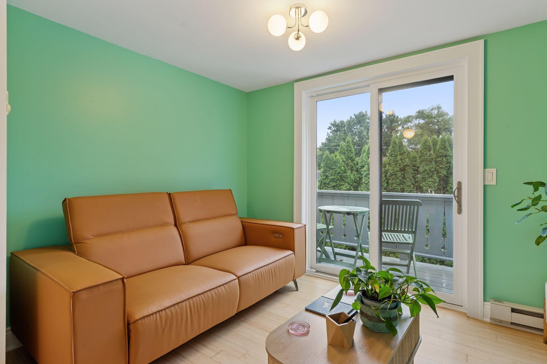 1846 Saunders Avenue