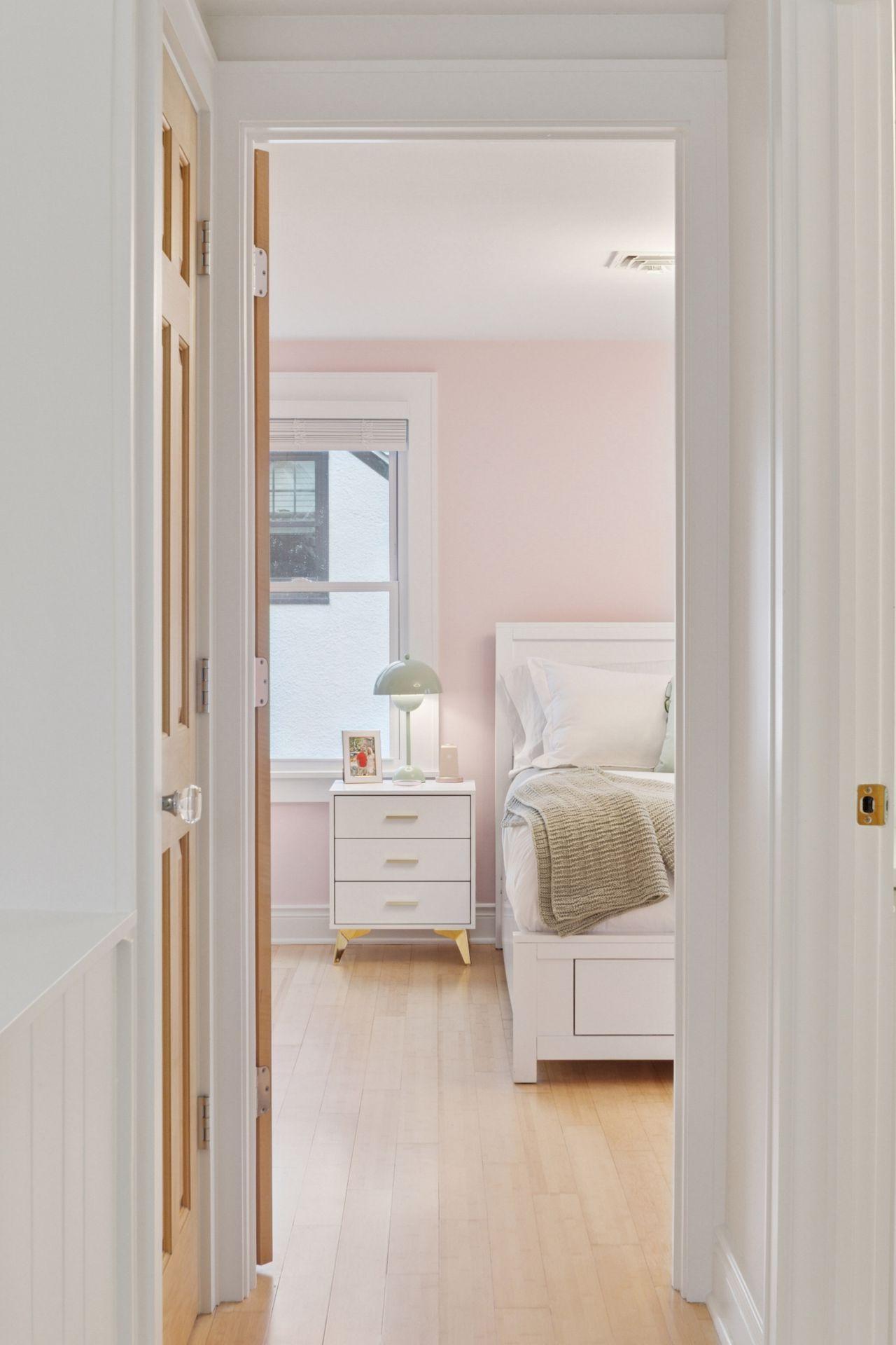 1846 Saunders Avenue