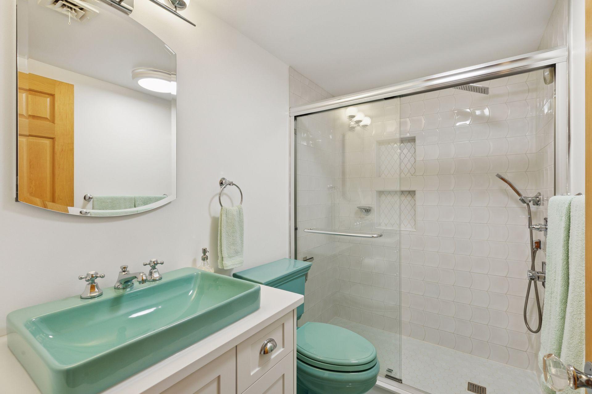 1846 Saunders Avenue