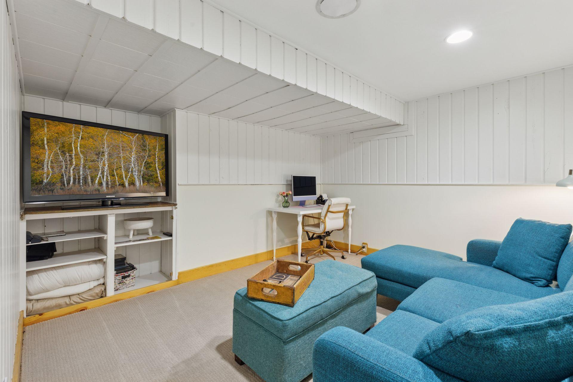 1846 Saunders Avenue