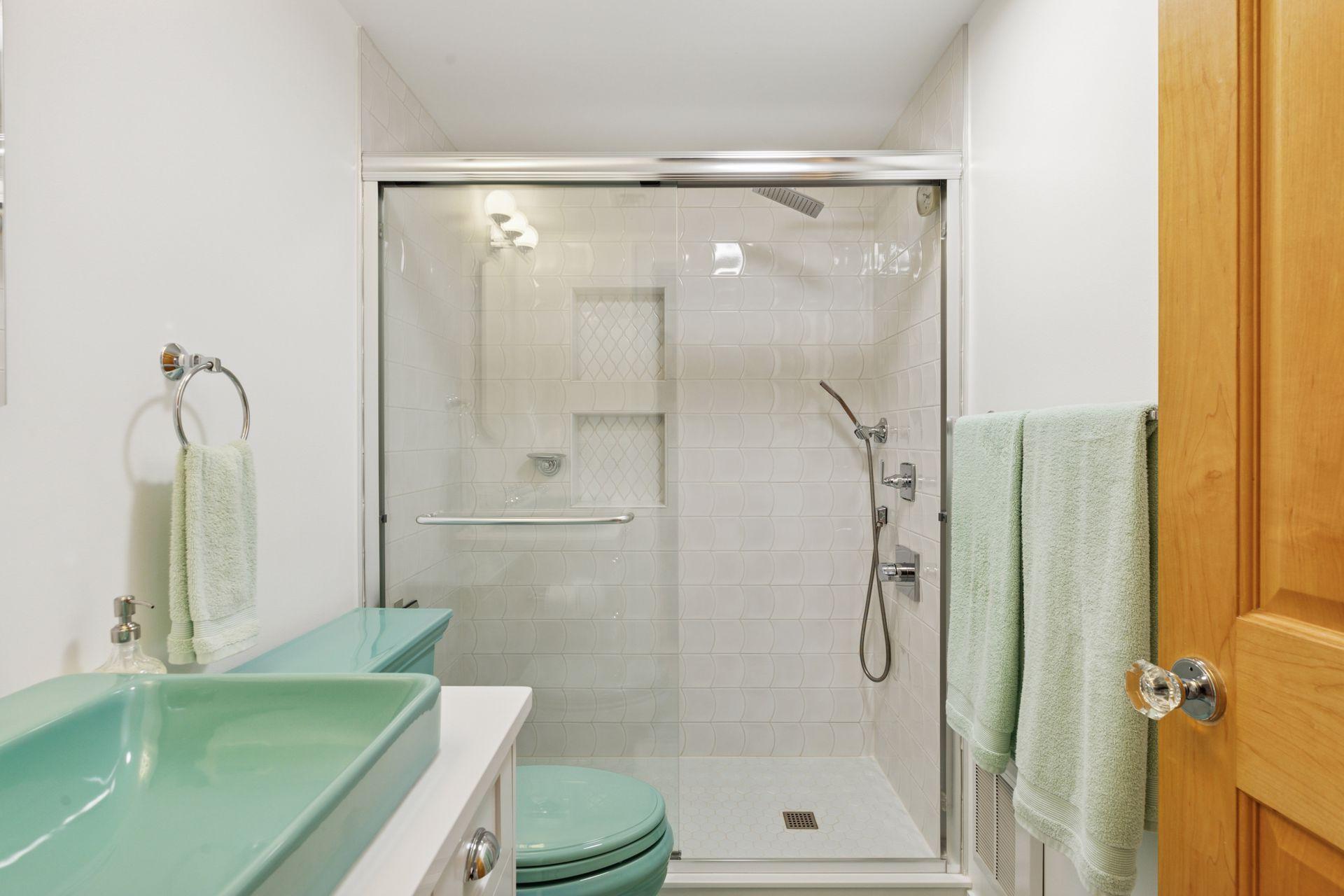 1846 Saunders Avenue