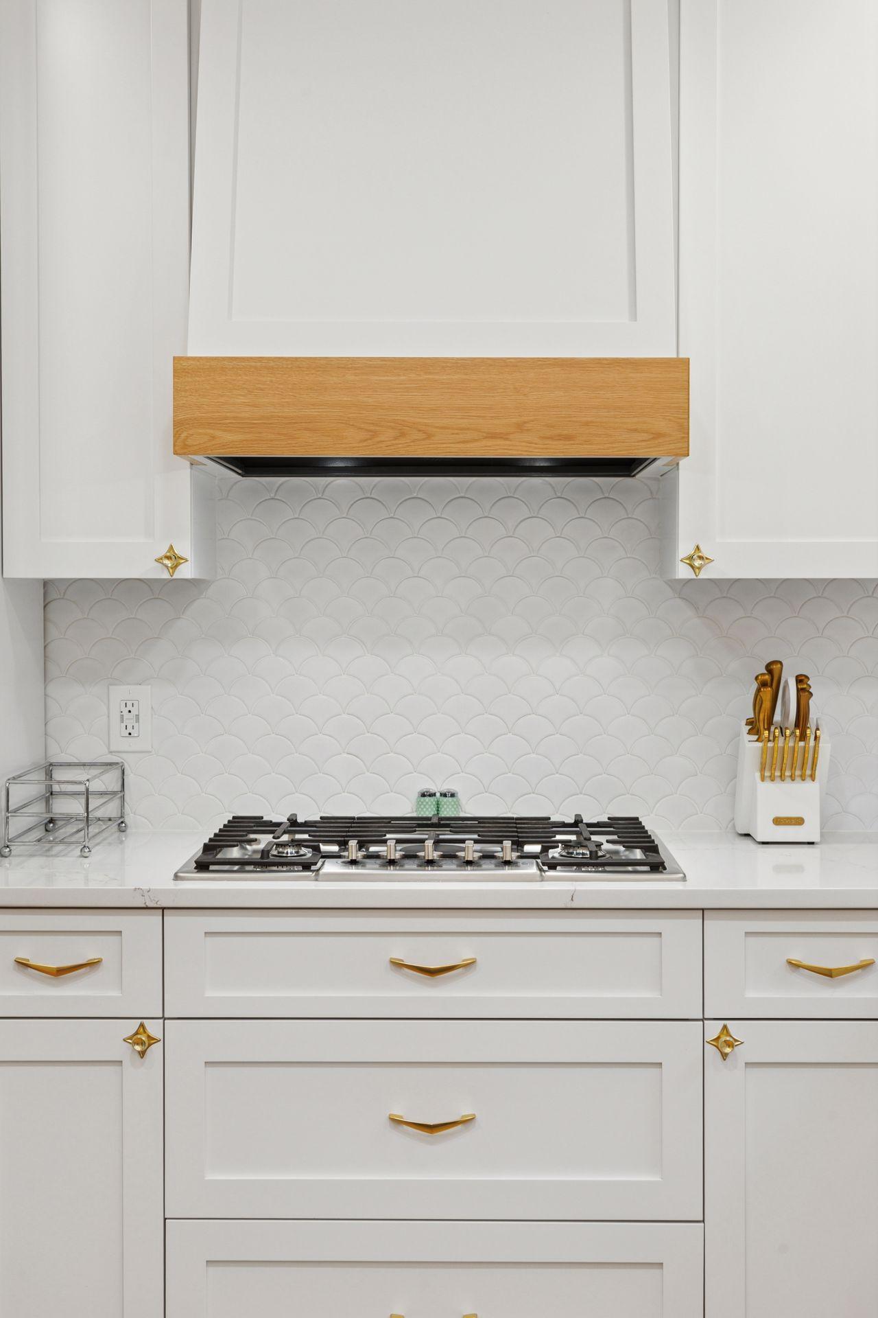 1846 Saunders Avenue