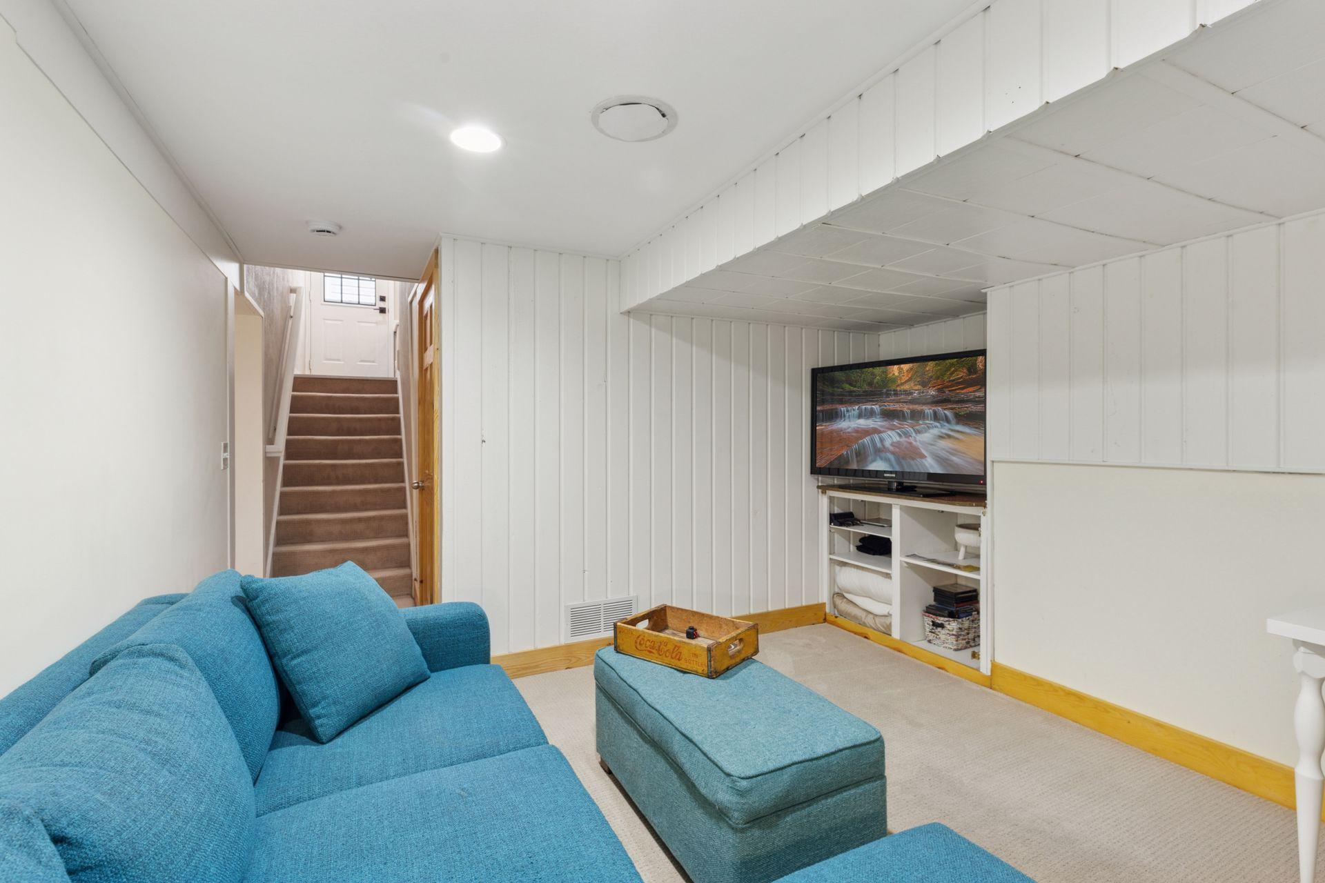 1846 Saunders Avenue