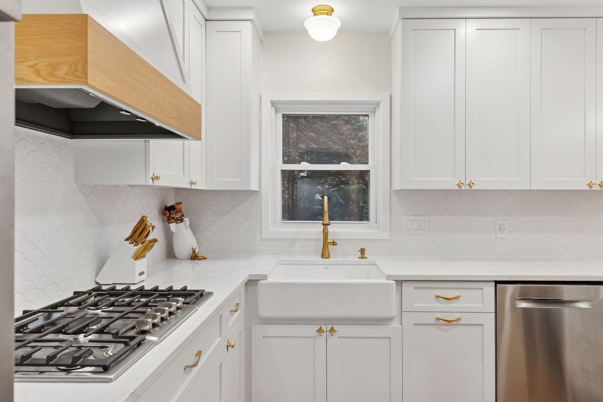 1846 Saunders Avenue