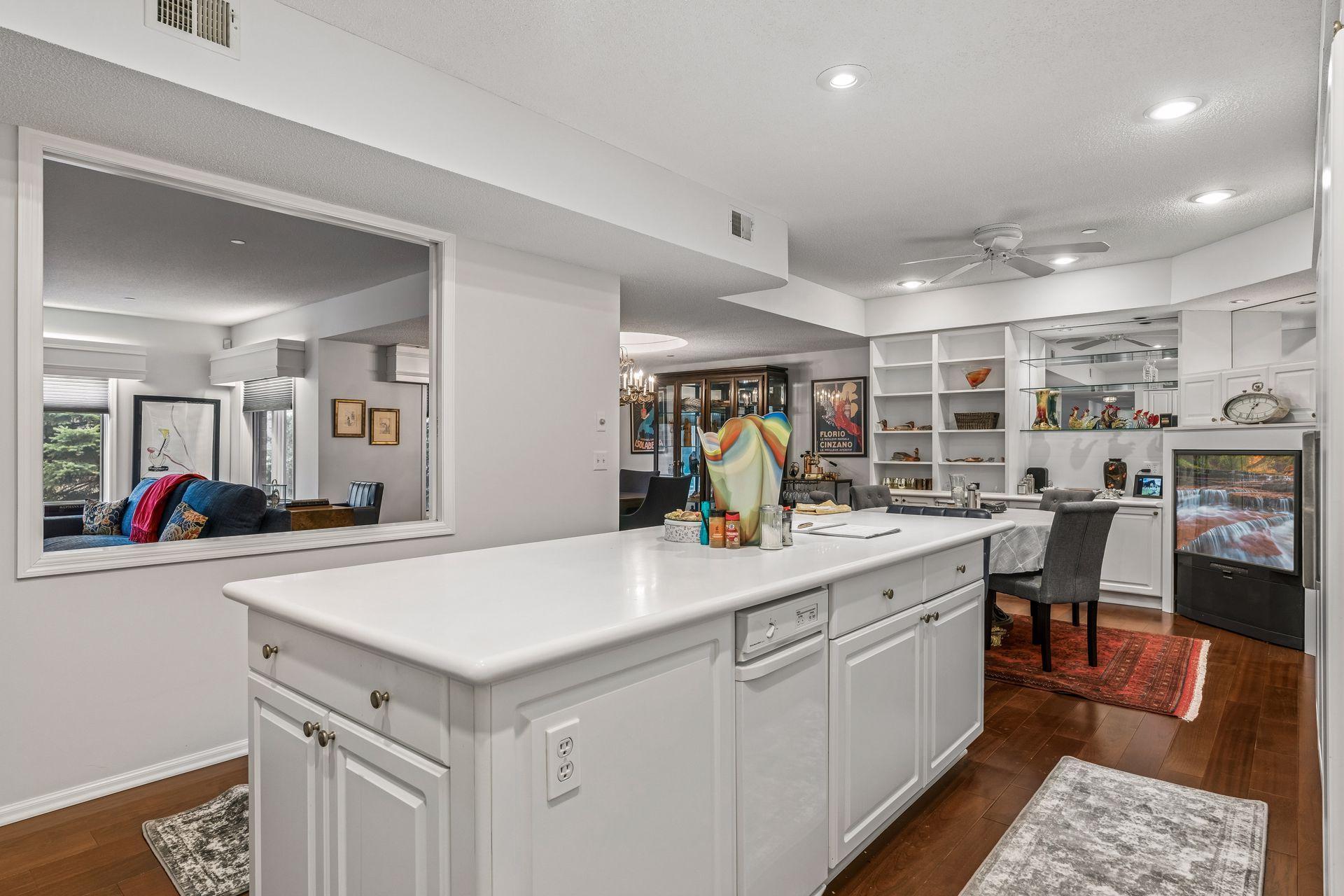 1830 Eagle Ridge Drive Unit: 2010