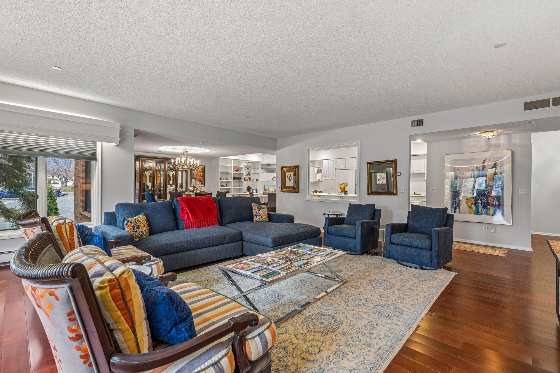 1830 Eagle Ridge Drive Unit: 2010