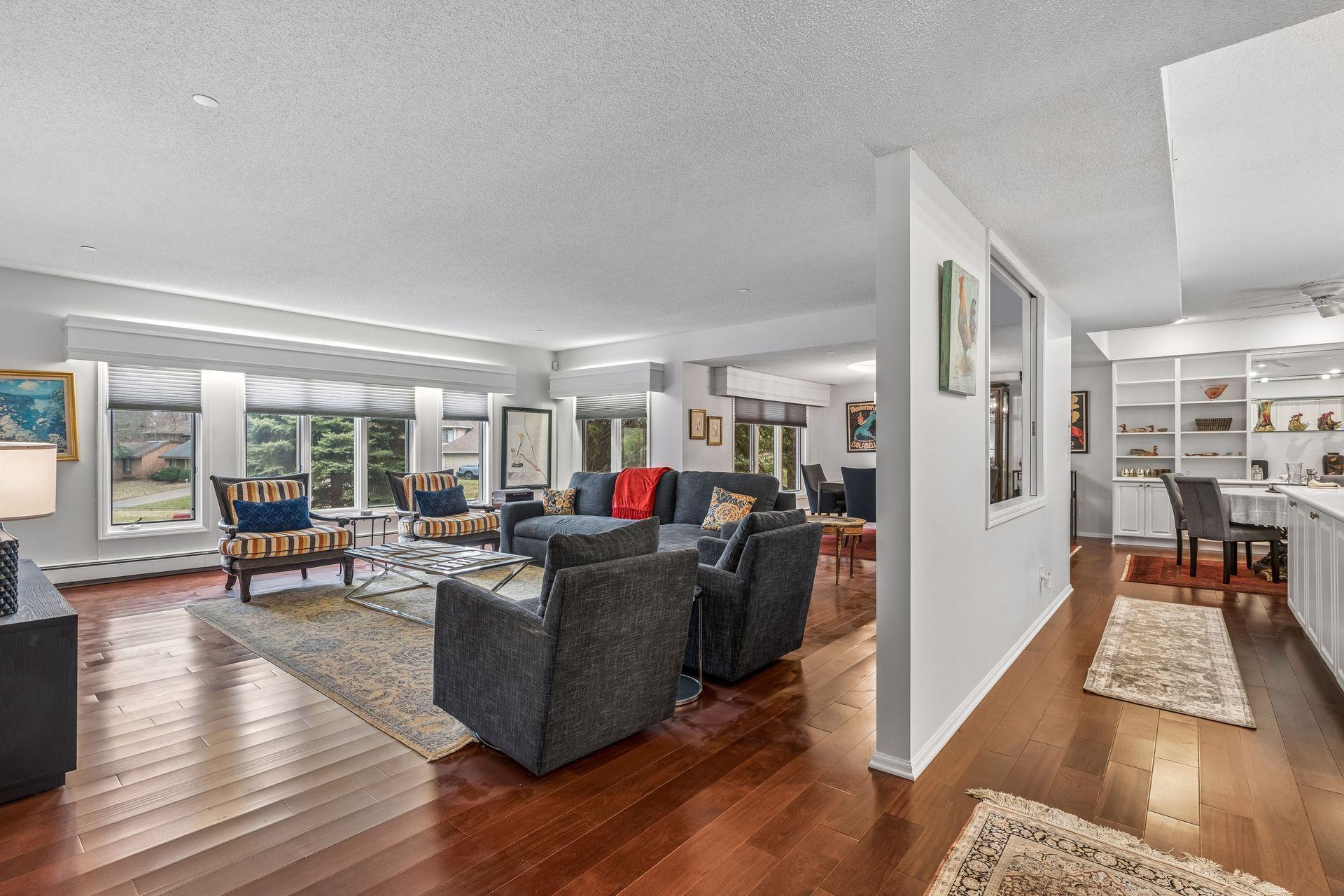1830 Eagle Ridge Drive Unit: 2010