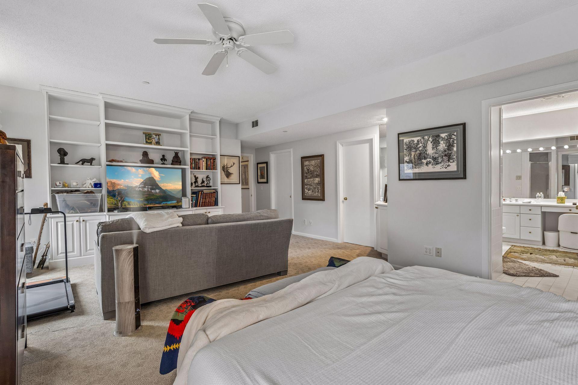 1830 Eagle Ridge Drive Unit: 2010