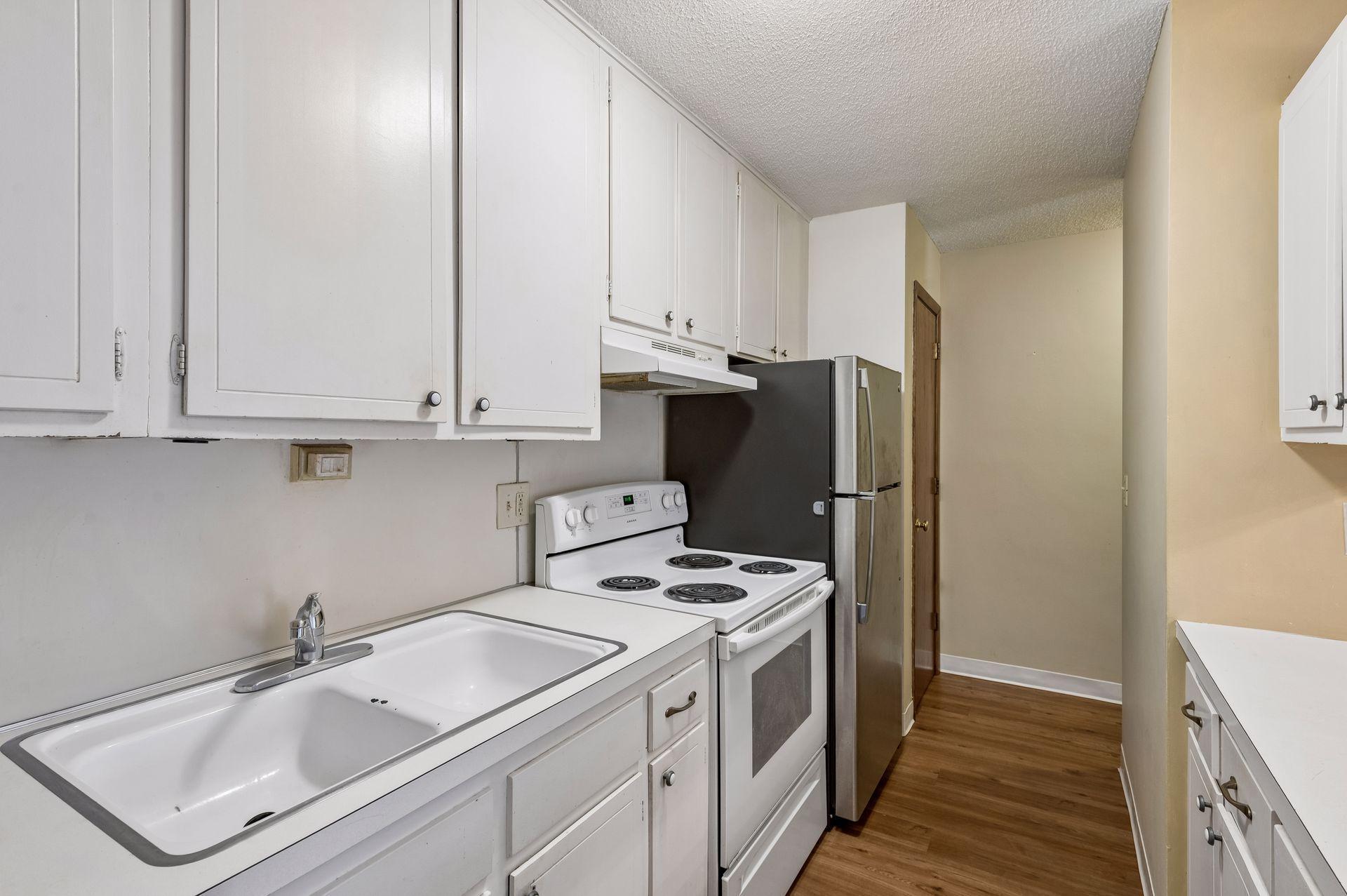 1405 E 40th Street Unit: 3F
