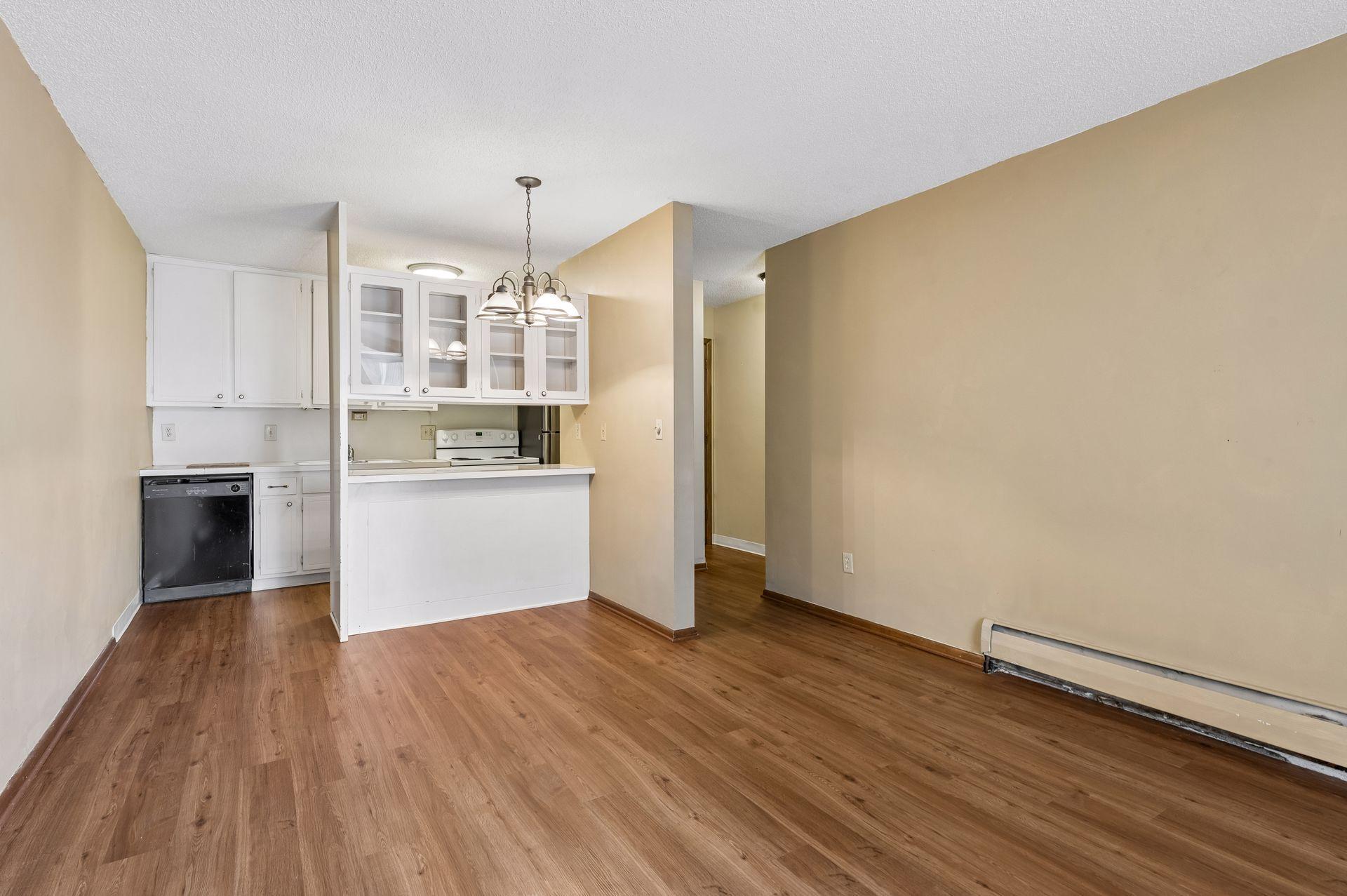 1405 E 40th Street Unit: 3F