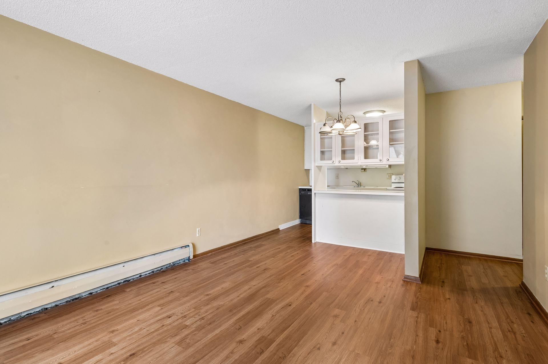 1405 E 40th Street Unit: 3F
