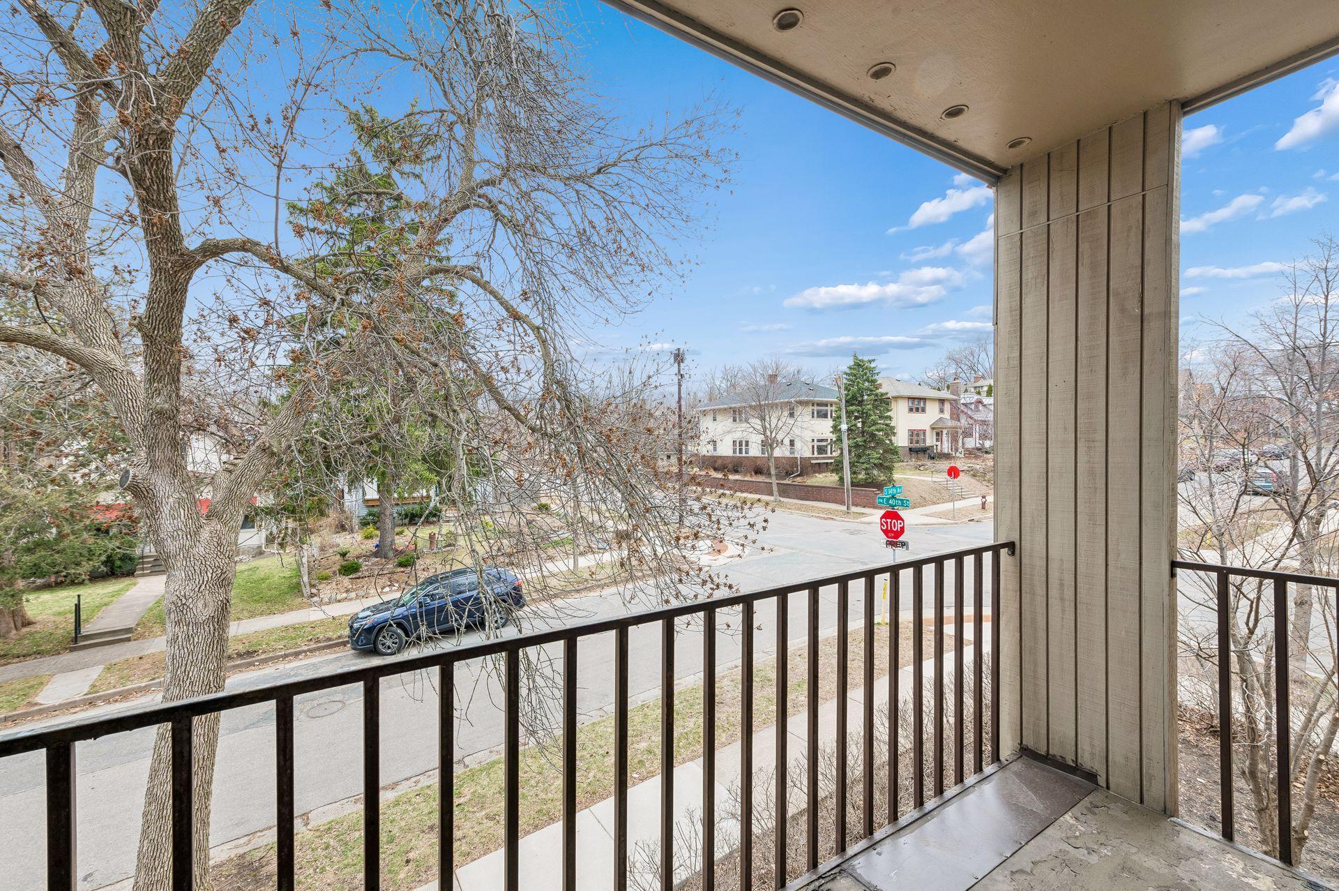 1405 E 40th Street Unit: 18F