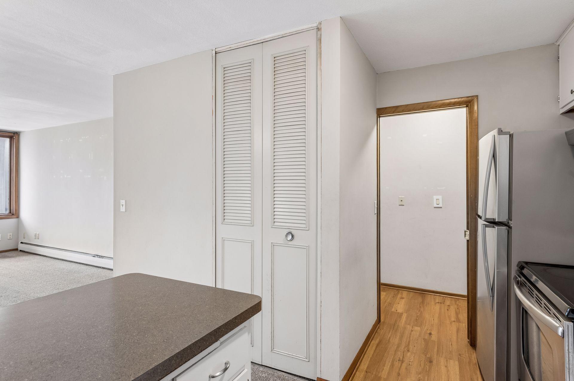 1405 E 40th Street Unit: 18F
