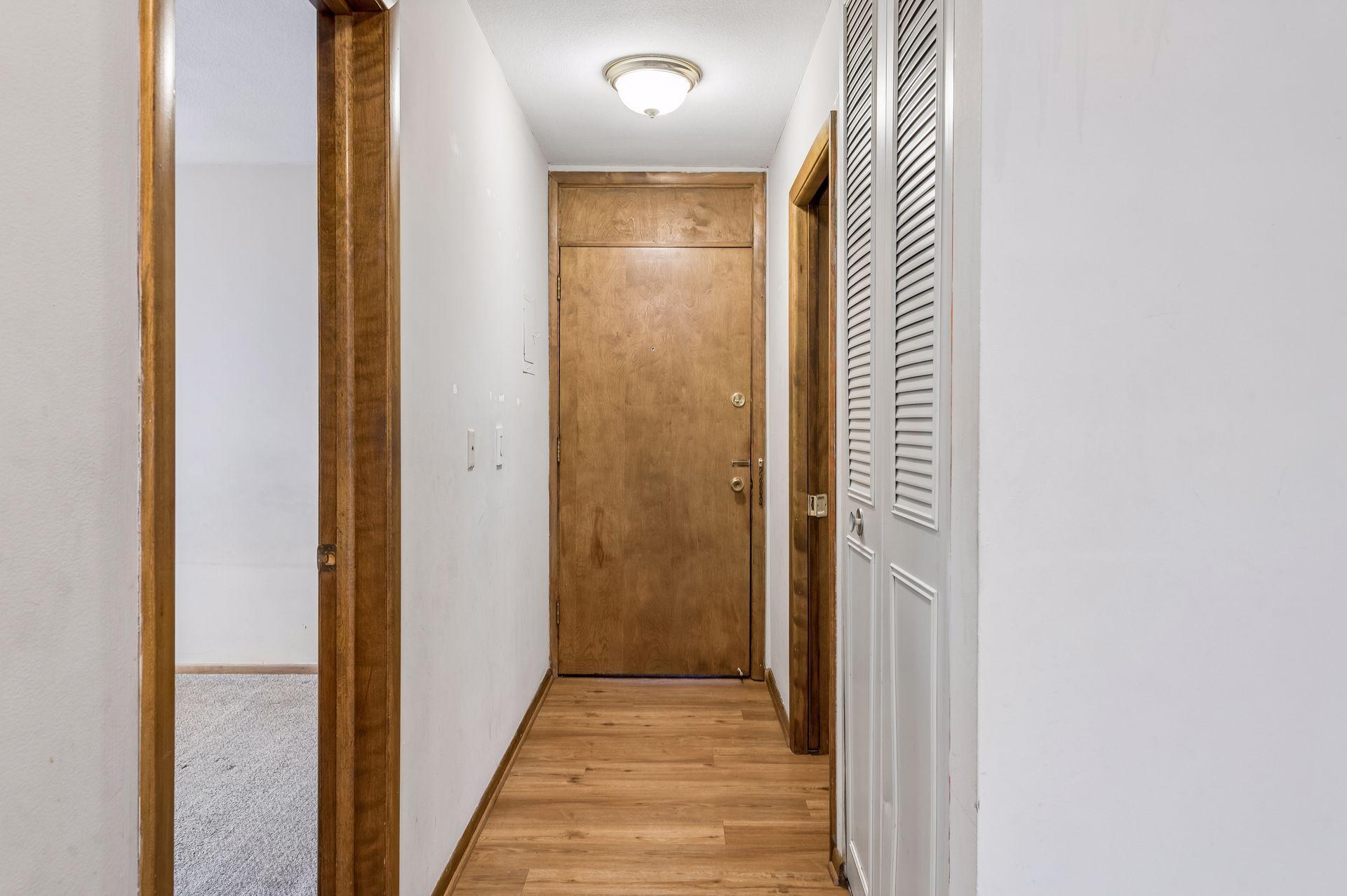 1405 E 40th Street Unit: 18F