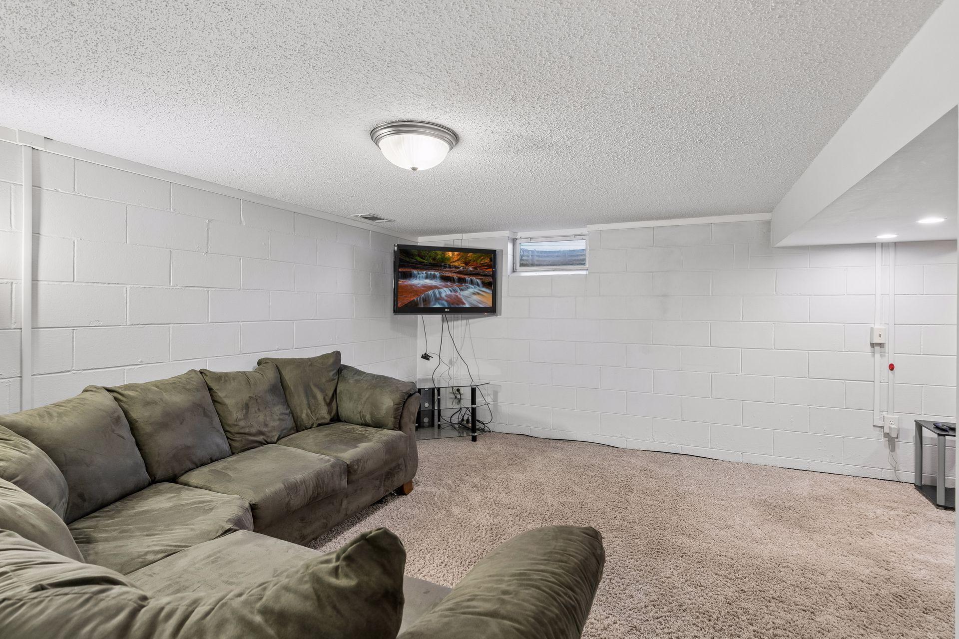 2049 Bluestone Lane