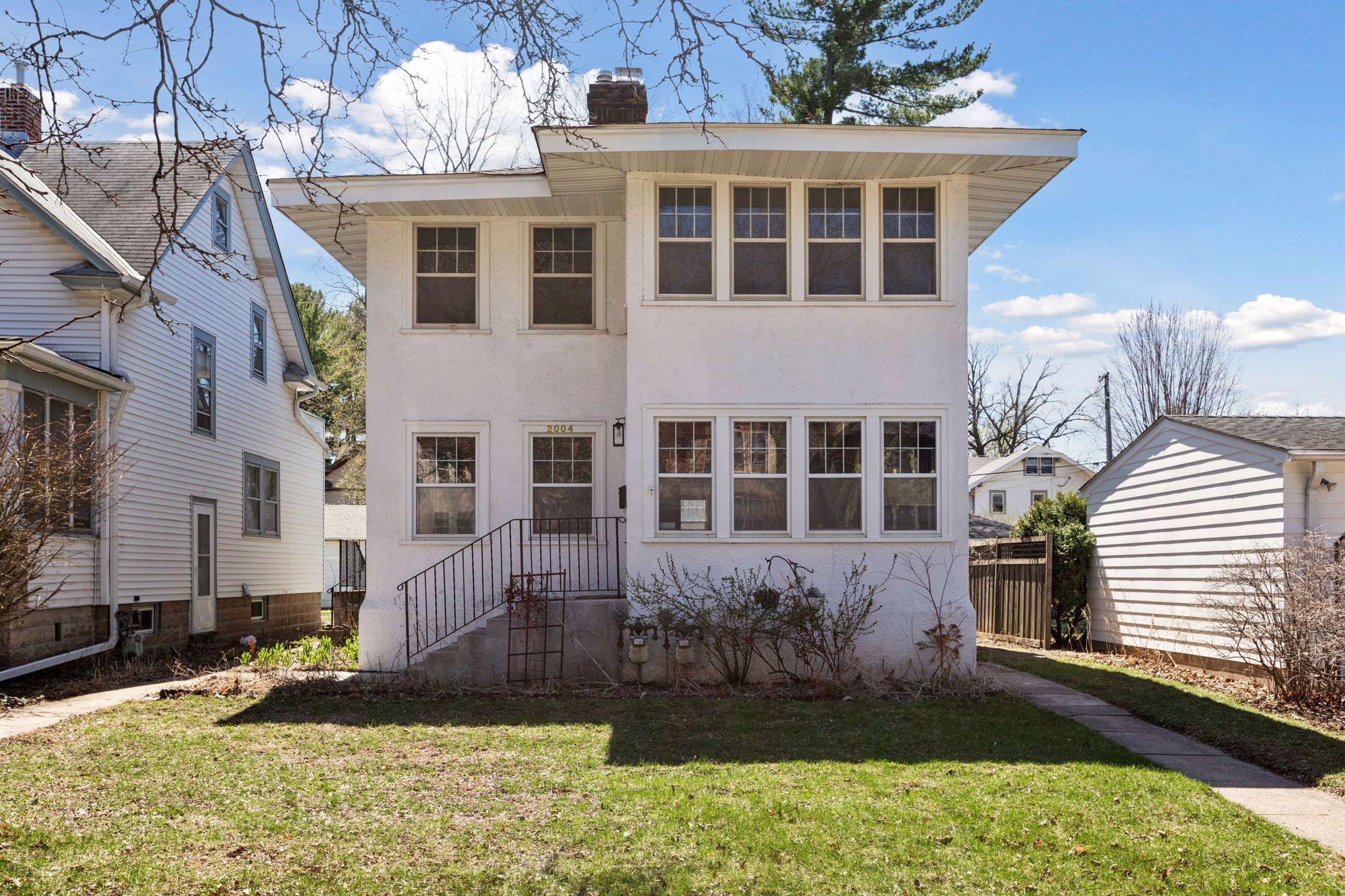 2004 Ashland Avenue