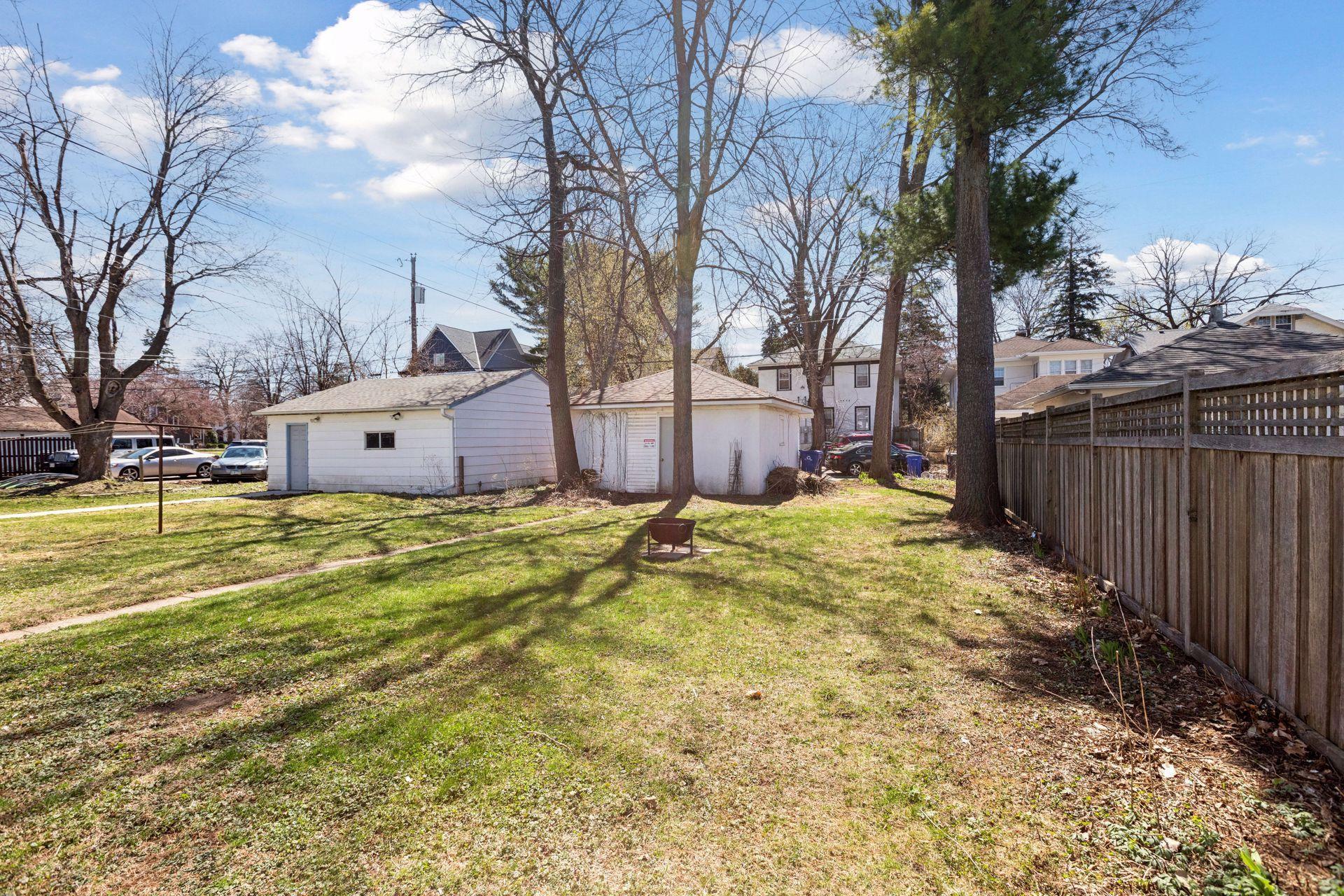 2004 Ashland Avenue