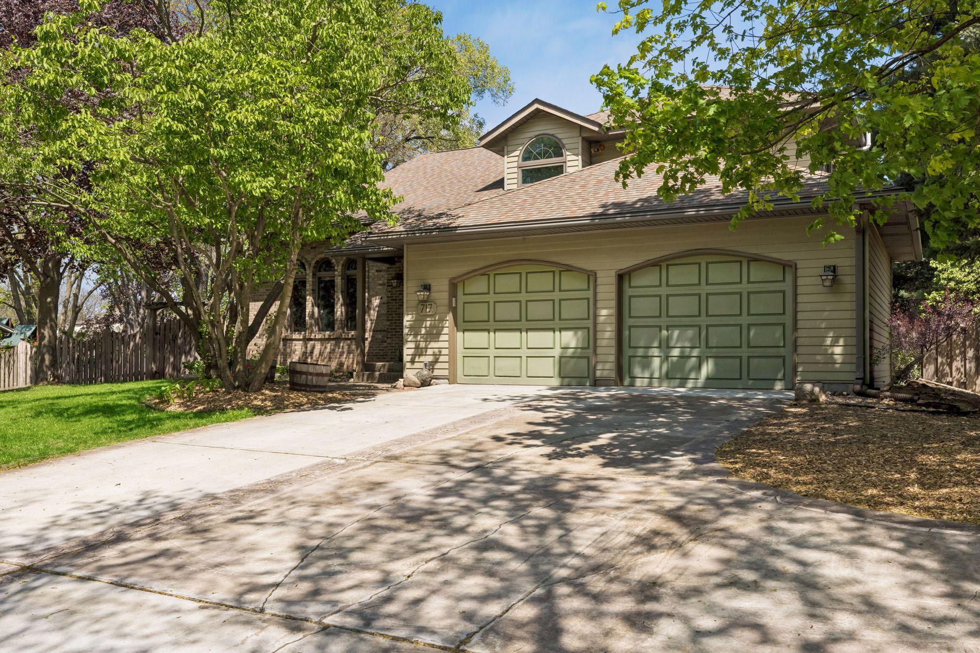717 Marie Avenue W
