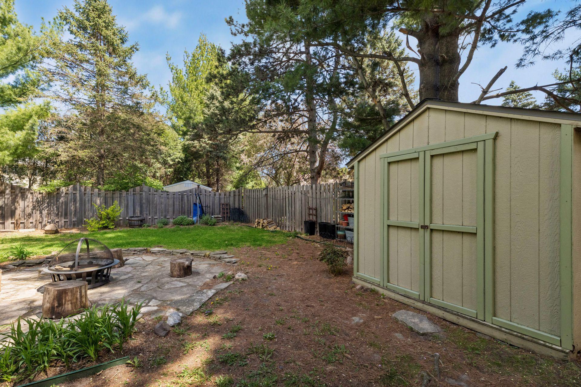 717 Marie Avenue W