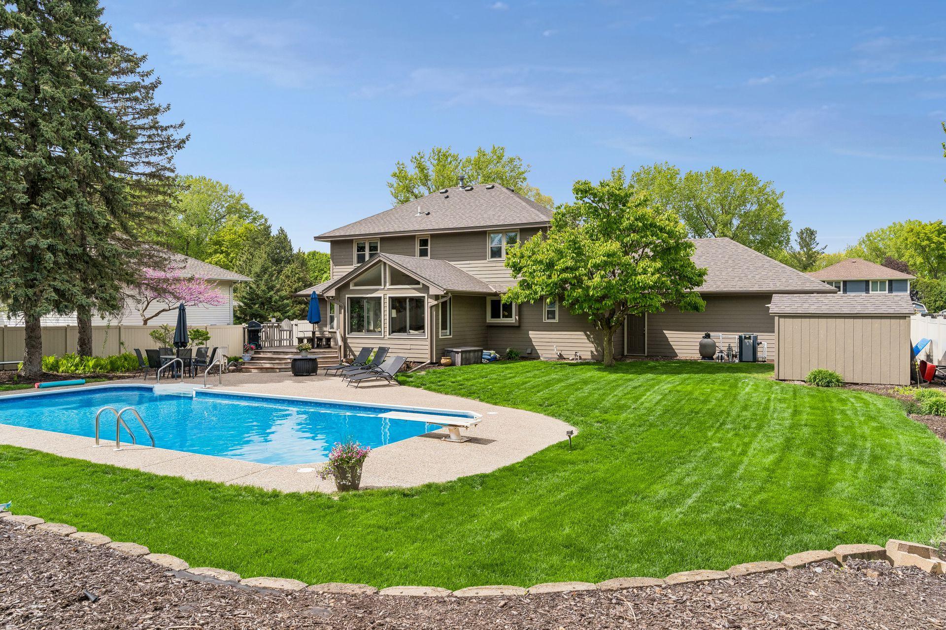900 Nina Court