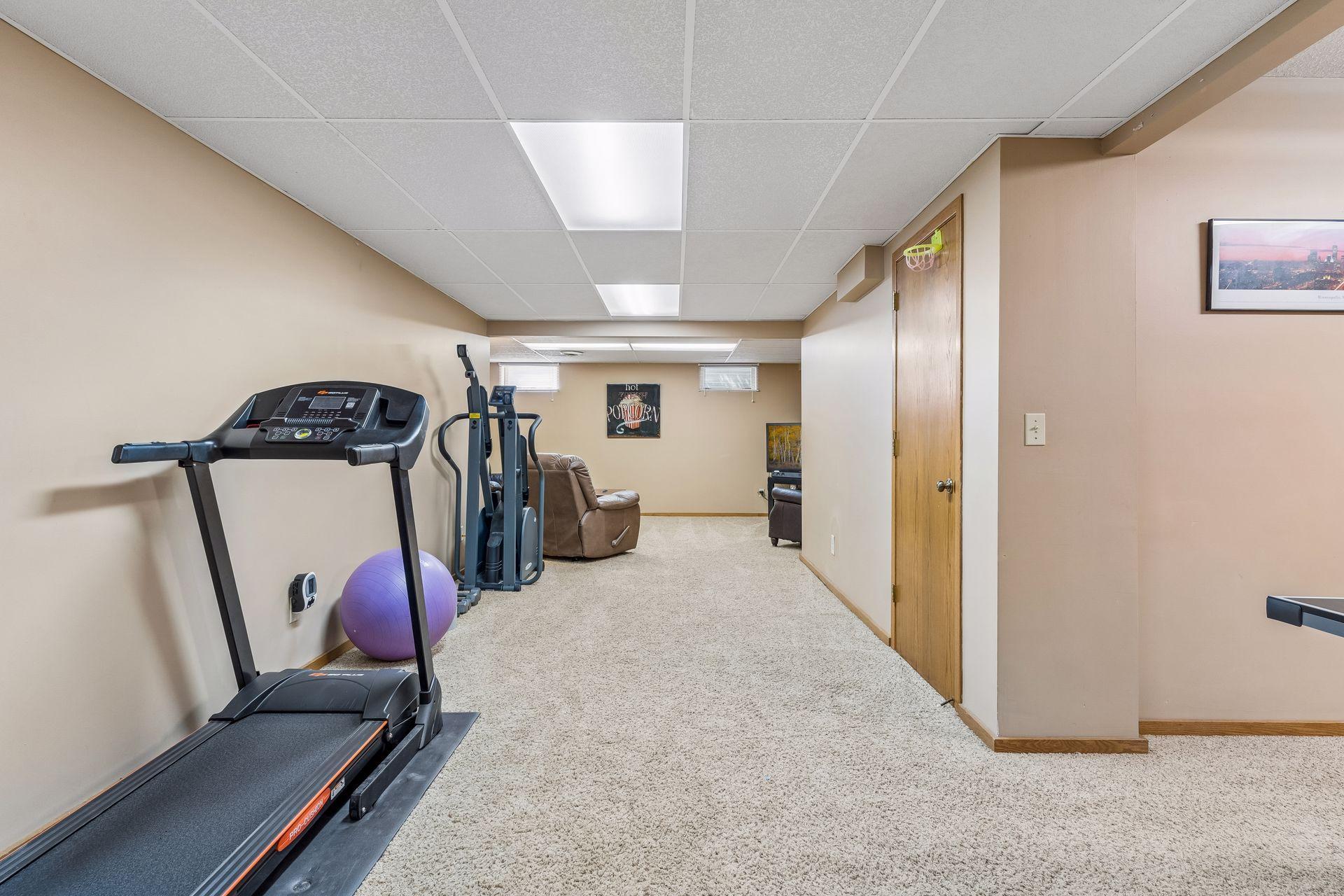 900 Nina Court